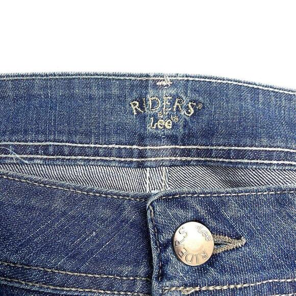 Riders by Lee Relaxed Straight Leg Women's size 16 Dark Wash Blue Denim Jeans - Picture 2 of 4